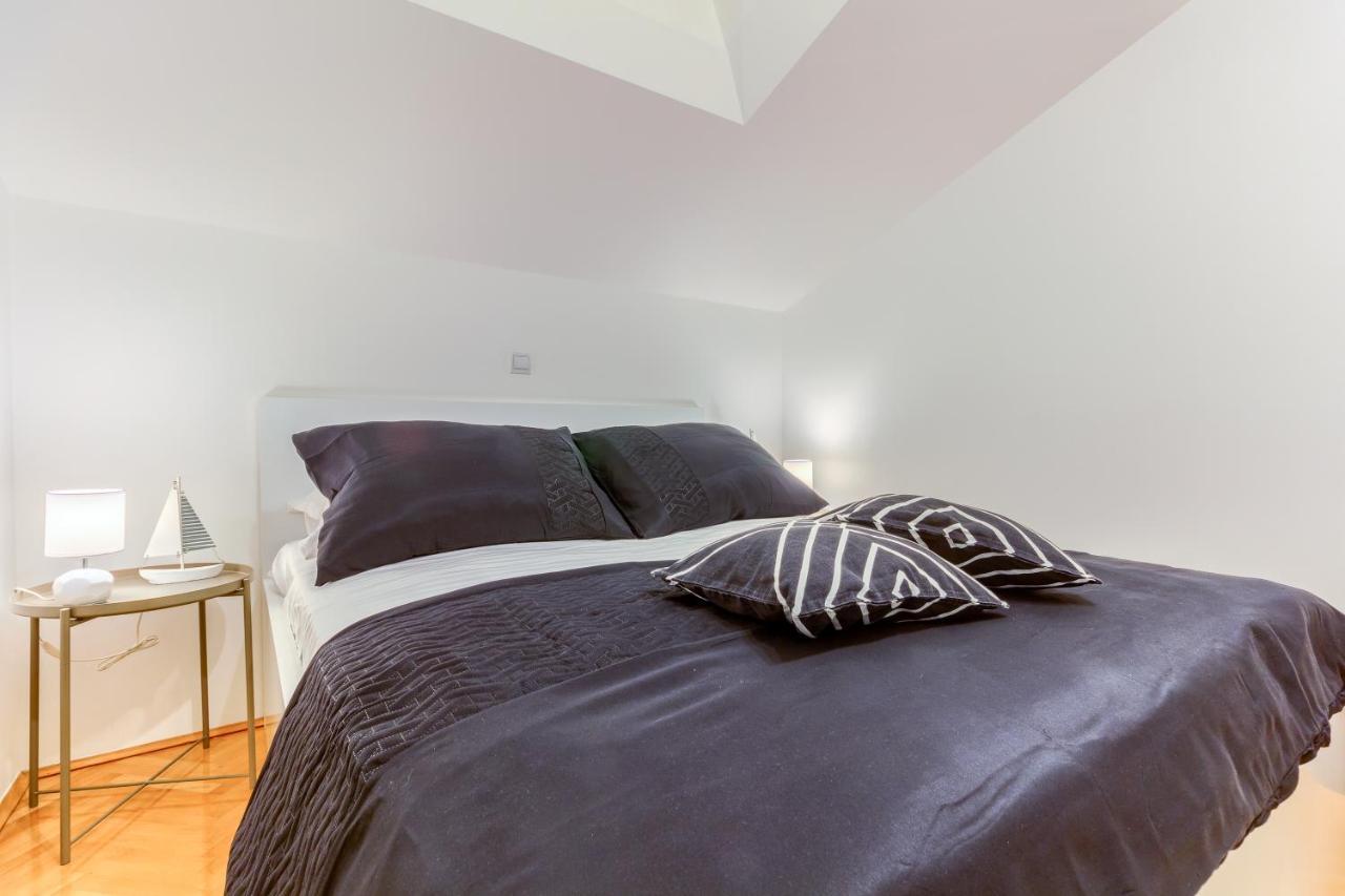 Omis Wind Rose Apartment Eksteriør bilde